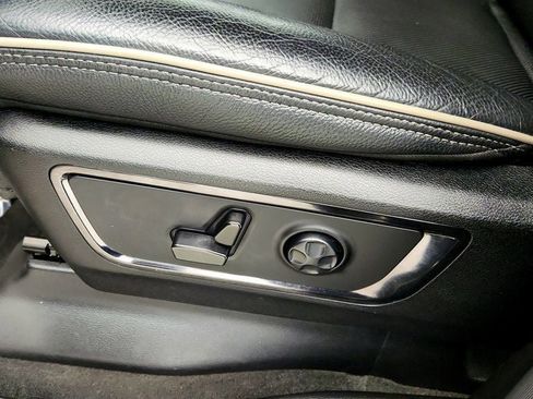 Used 2023 RAM 1500 Limited w/ Night Edition image 11