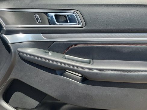Used 2017 Ford Explorer Sport AWD/4WD image 20