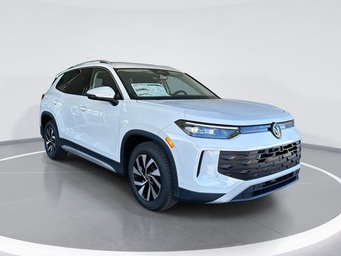New 2026 Volkswagen Tiguan S image 48