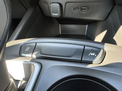 Used 2024 Chevrolet Trax LS w/ LS Convenience Package FWD image 28