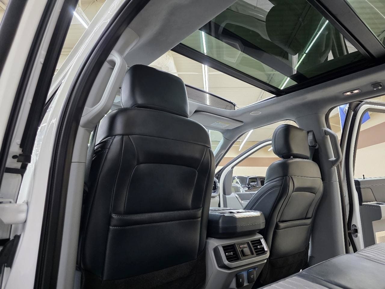 Used 2023 Ford F150 Limited AWD/4WD image 27