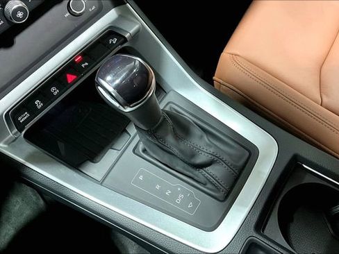 Certified 2025 Audi Q3 2.0T Premium w/ Convenience Package image 13