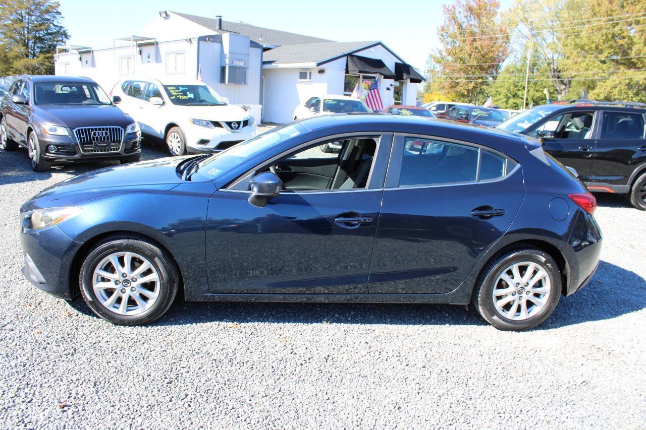 Used 2014 MAZDA MAZDA3 i Touring w/ Moonroof Package 1 FWD image 10