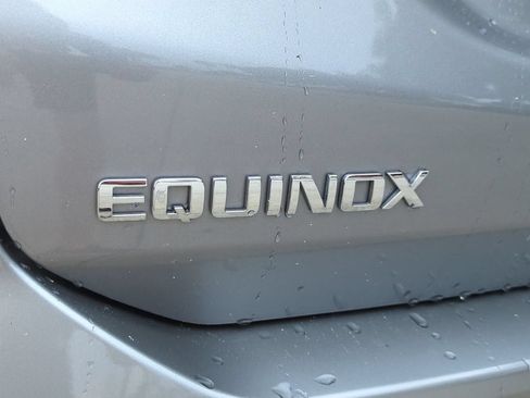 Used 2024 Chevrolet Equinox LT FWD image 5