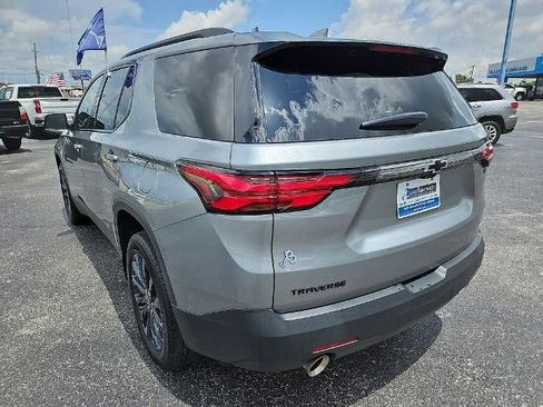 Used 2023 Chevrolet Traverse RS FWD image 5