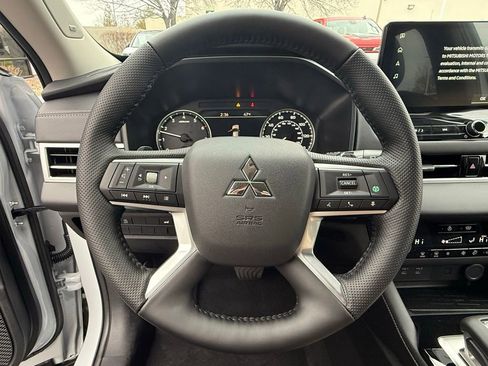 New 2026 Mitsubishi Outlander Trail Edition image 14