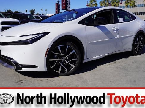 New 2026 Toyota Prius Plug-In Hybrid image 1