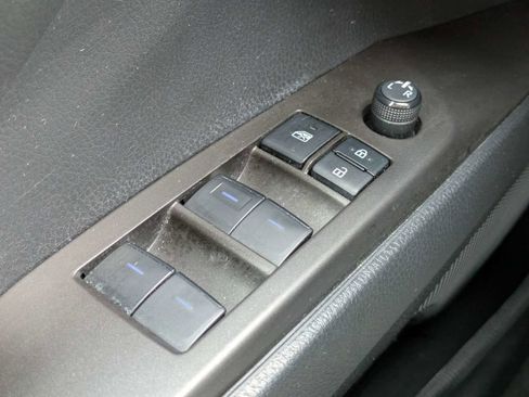 Used 2022 Toyota Camry LE FWD image 28
