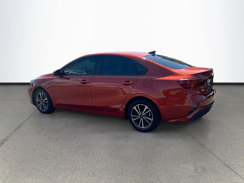 Certified 2022 Kia Forte LXS FWD image 5