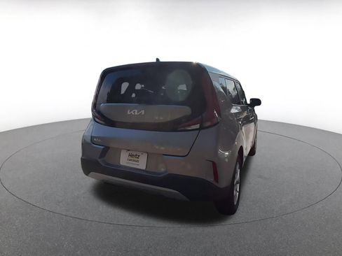 Used 2025 Kia Soul LX w/ LX Technology Package image 15