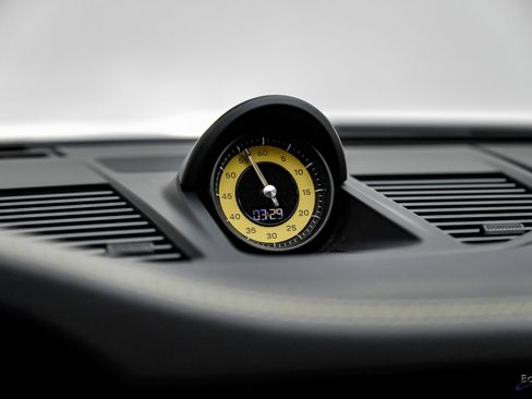 Used 2022 Porsche 911 GT3 image 63