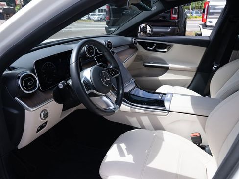 Used 2025 Mercedes-Benz C 300 4MATIC Sedan image 19