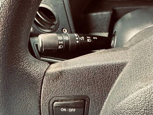 Used 2007 Jeep Commander Sport w/ Trailer Tow Group IV image 43