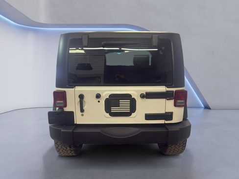 Used 2018 Jeep Wrangler Sport image 6