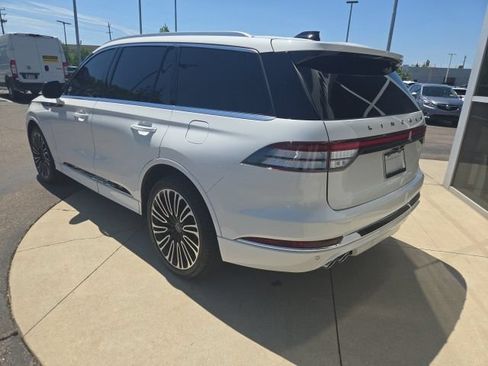 Used 2025 Lincoln Aviator Black Label AWD/4WD image 18