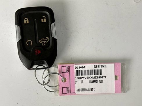 Used 2021 Chevrolet Silverado 1500 LT image 10