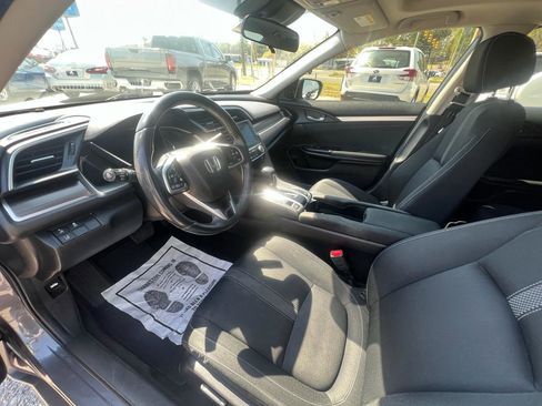 Used 2019 Honda Civic EX image 27
