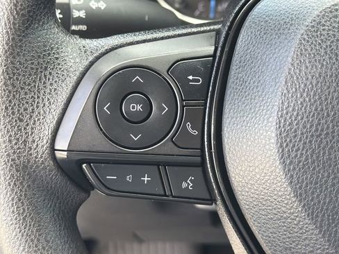 Certified 2022 Toyota RAV4 XLE AWD/4WD image 10