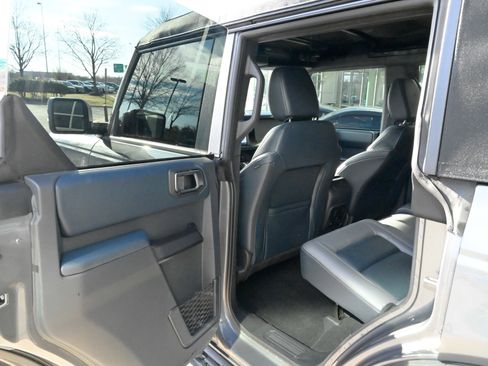 Used 2024 Ford Bronco Outer Banks w/ Sasquatch Package image 36