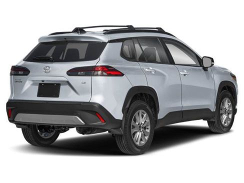 Used 2026 Toyota Corolla Cross LE FWD image 2
