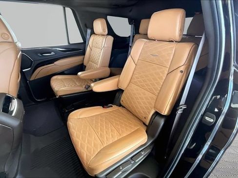 Used 2024 Cadillac Escalade Sport w/ Touring Package AWD/4WD image 16