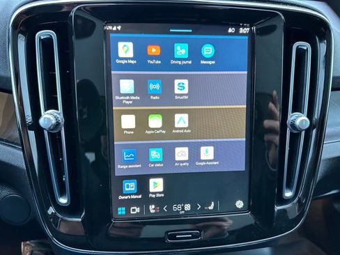 Used 2023 Volvo C40 P8 Recharge Plus w/ Climate Package image 21