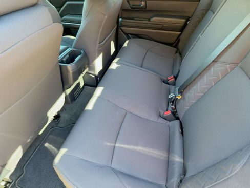 Used 2025 Toyota Tacoma SR5 AWD/4WD image 21