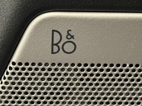 Used 2021 Ford F150 Lariat w/ Equipment Group 502A High image 18