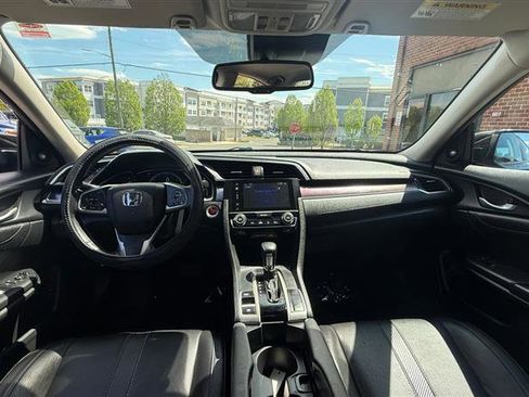 Used 2016 Honda Civic Touring image 24