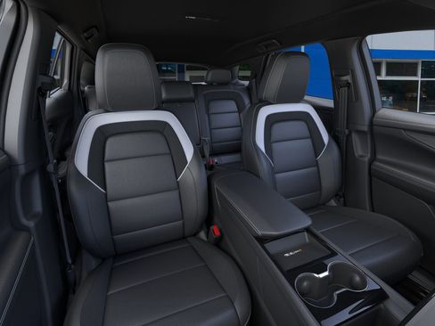 New 2026 Chevrolet Blazer EV LT image 40