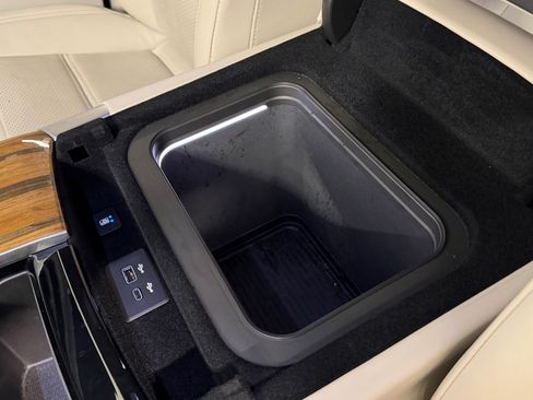 Certified 2025 Cadillac Escalade ESV Sport Platinum w/ LPO, ONYX Package AWD/4WD image 46