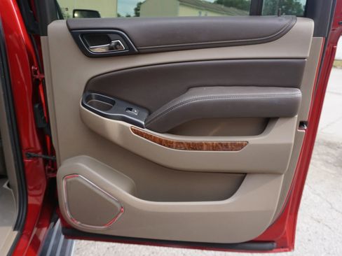 Used 2015 Chevrolet Suburban LTZ image 20