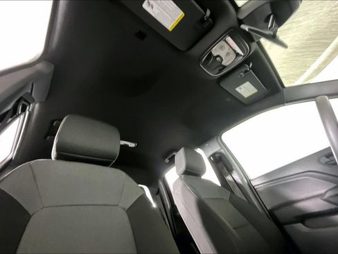 Used 2023 Chevrolet Colorado W/T RWD image 28
