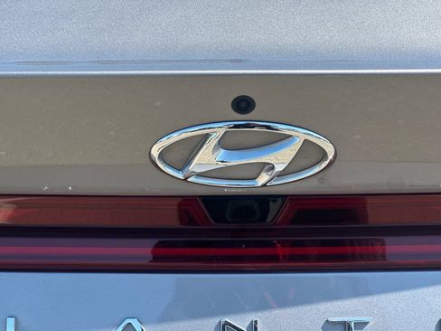 Used 2023 Hyundai Elantra Limited FWD image 48