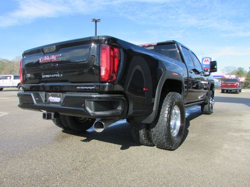 Used 2022 GMC Sierra 3500 Denali w/ Denali Ultimate Package image 6