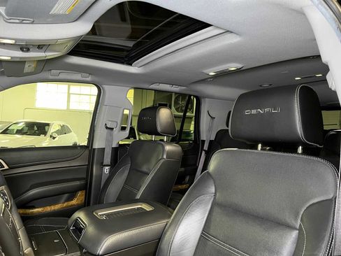 Used 2017 GMC Yukon Denali image 22