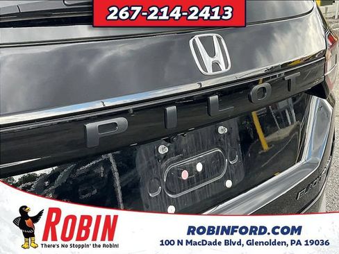 Used 2025 Honda Pilot Black Edition image 24