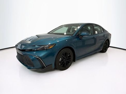 New 2026 Toyota Camry SE image 3