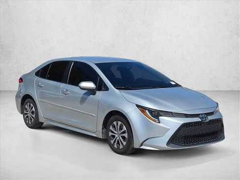 Used 2022 Toyota Corolla LE w/ Carpet Mat Package (TMS) FWD image 3