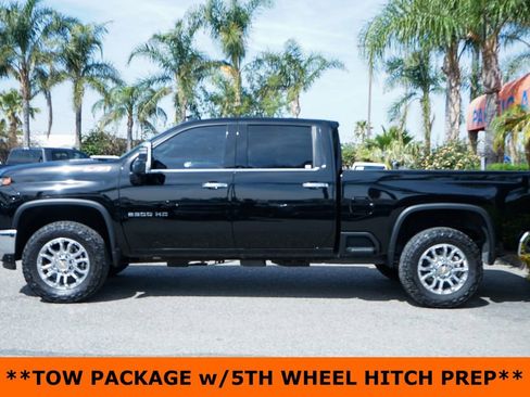 Used 2024 Chevrolet Silverado 2500 LTZ w/ LTZ Premium Package AWD/4WD image 5