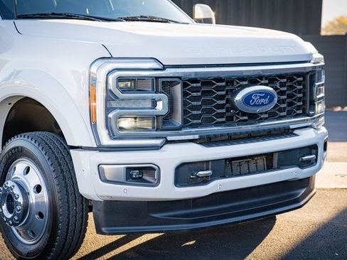 Used 2023 Ford F450 Limited w/ FX4 Off-Road Package image 4