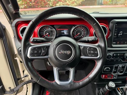 Used 2022 Jeep Gladiator Rubicon w/ LED Lighting Group AWD/4WD image 18