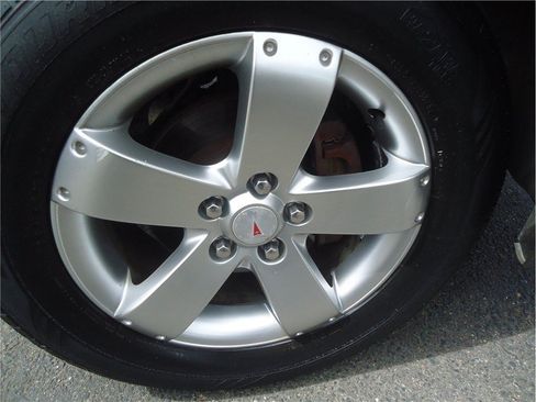 Used 2006 Pontiac Torrent 2WD w/ Preferred Package image 28