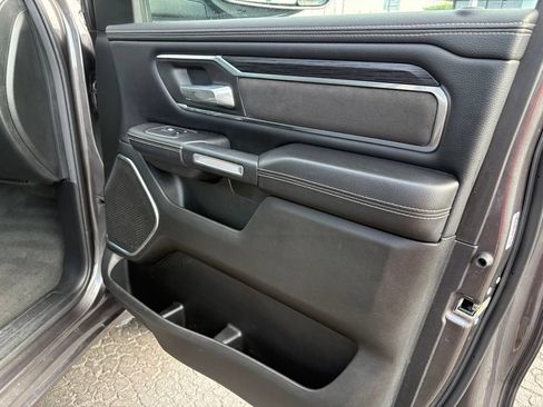 Used 2024 RAM 1500 Laramie AWD/4WD image 11