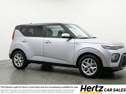 Used 2025 Kia Soul LX w/ LX Technology Package