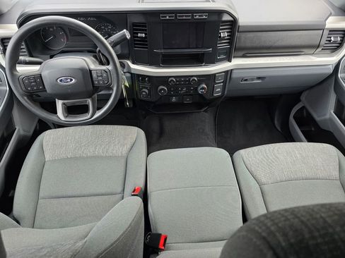 Used 2024 Ford F250 XLT w/ FX4 Off-Road Package image 18