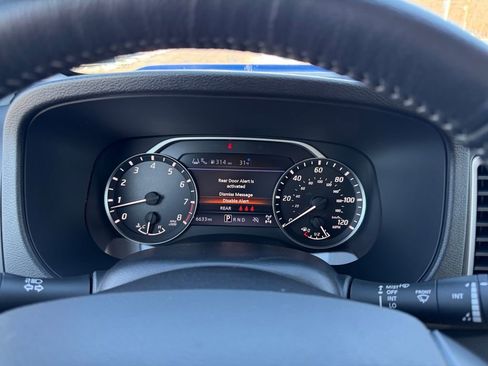 Used 2024 Nissan Frontier SV w/ SV Convenience Package image 25