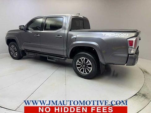 Used 2021 Toyota Tacoma TRD Sport w/ Technology Package AWD/4WD image 3