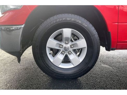 Used 2024 RAM 1500 Classic SLT image 9