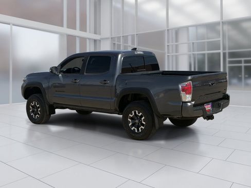 Used 2021 Toyota Tacoma TRD Off-Road w/ Technology Package RWD image 4